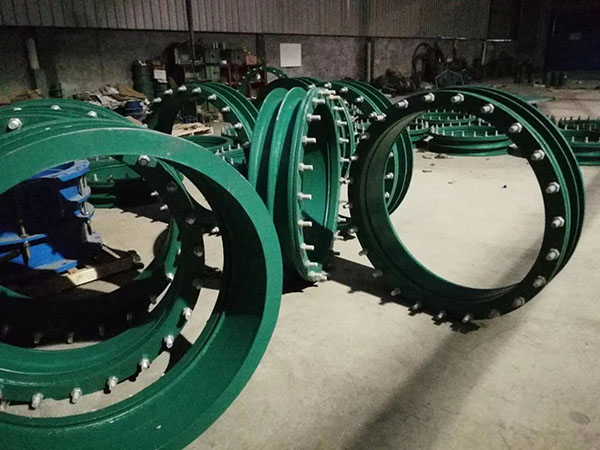 雙法蘭傳力接頭現(xiàn)場(chǎng)